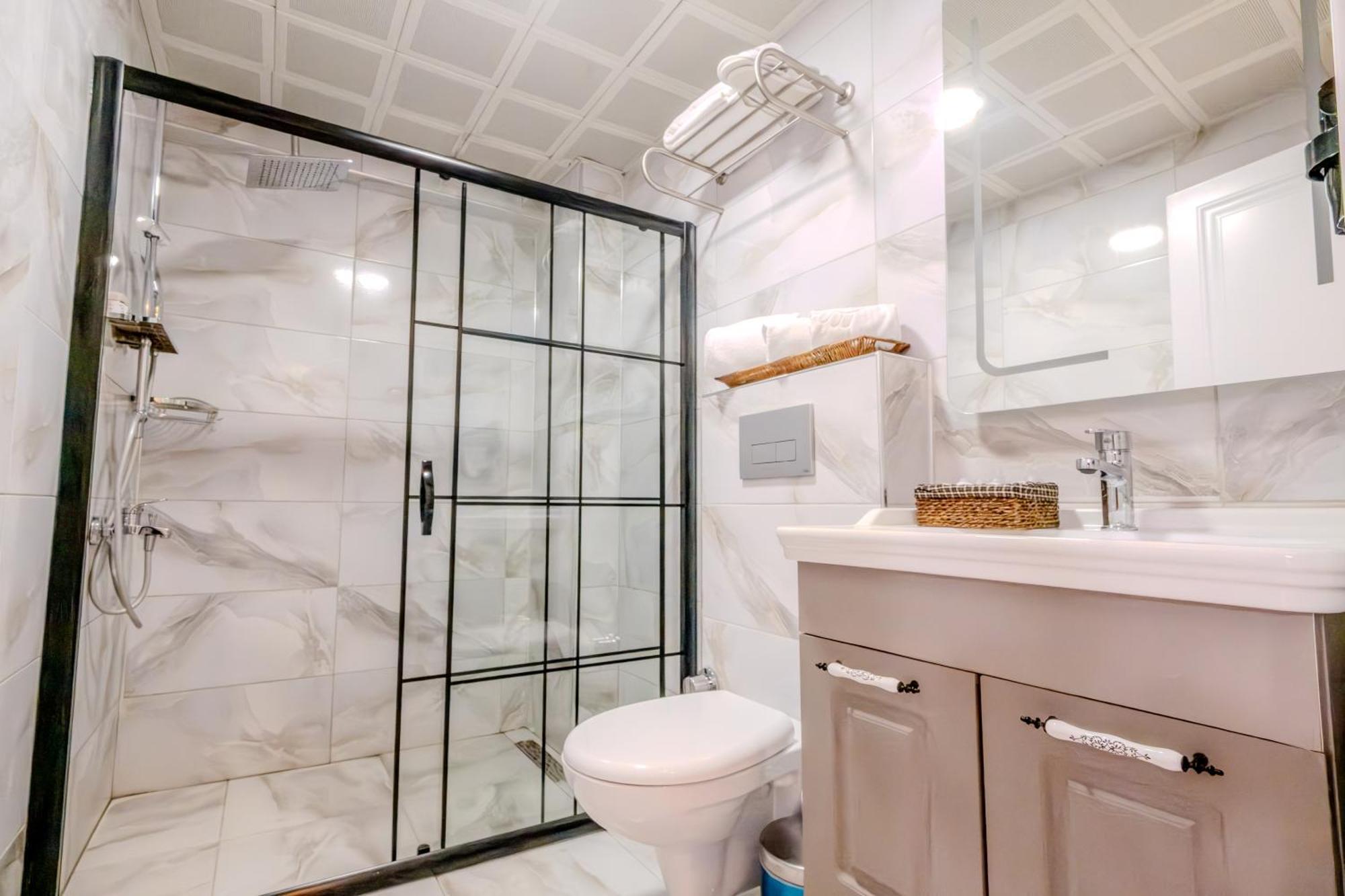Rubby Hotel Kadikoey Istanbul Ngoại thất bức ảnh